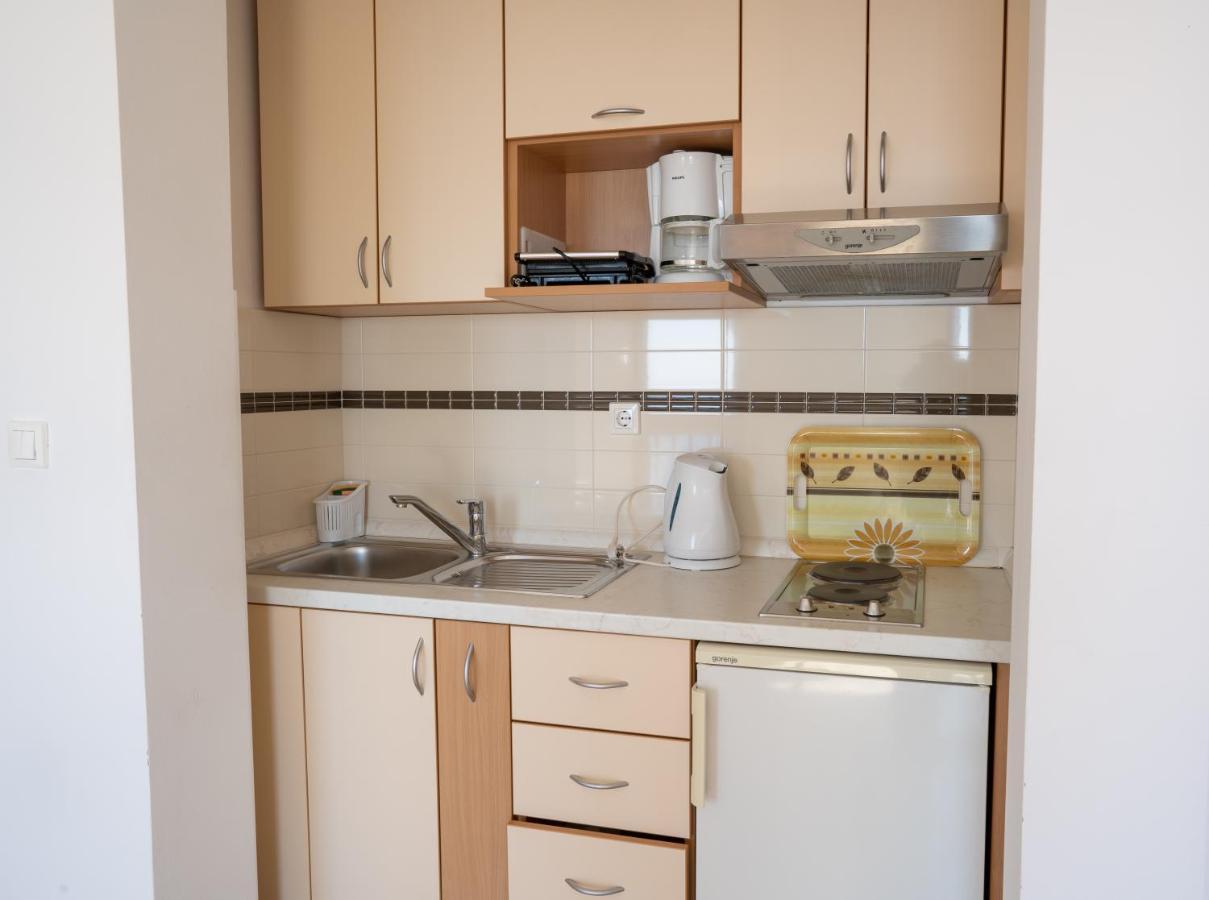 Apartments Liza ツァヴタット エクステリア 写真