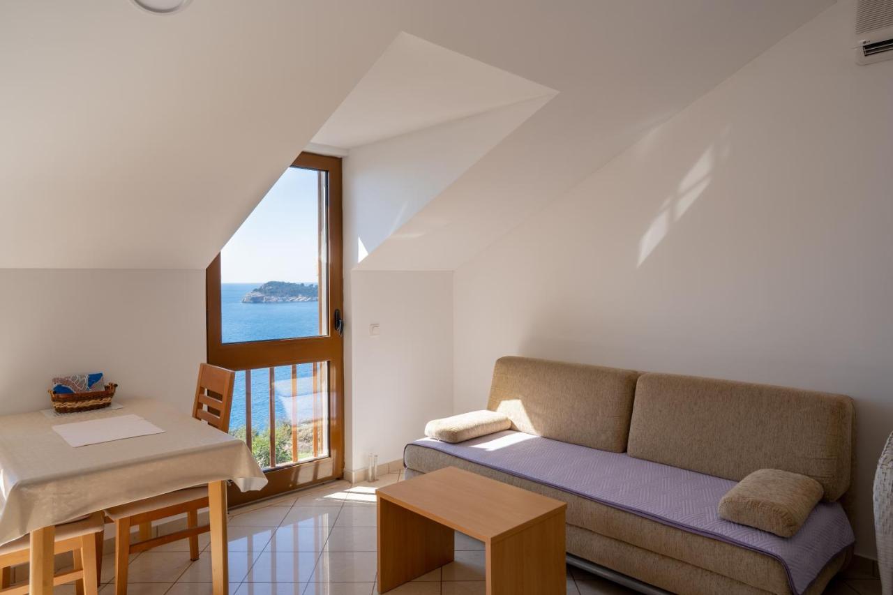 Apartments Liza ツァヴタット エクステリア 写真